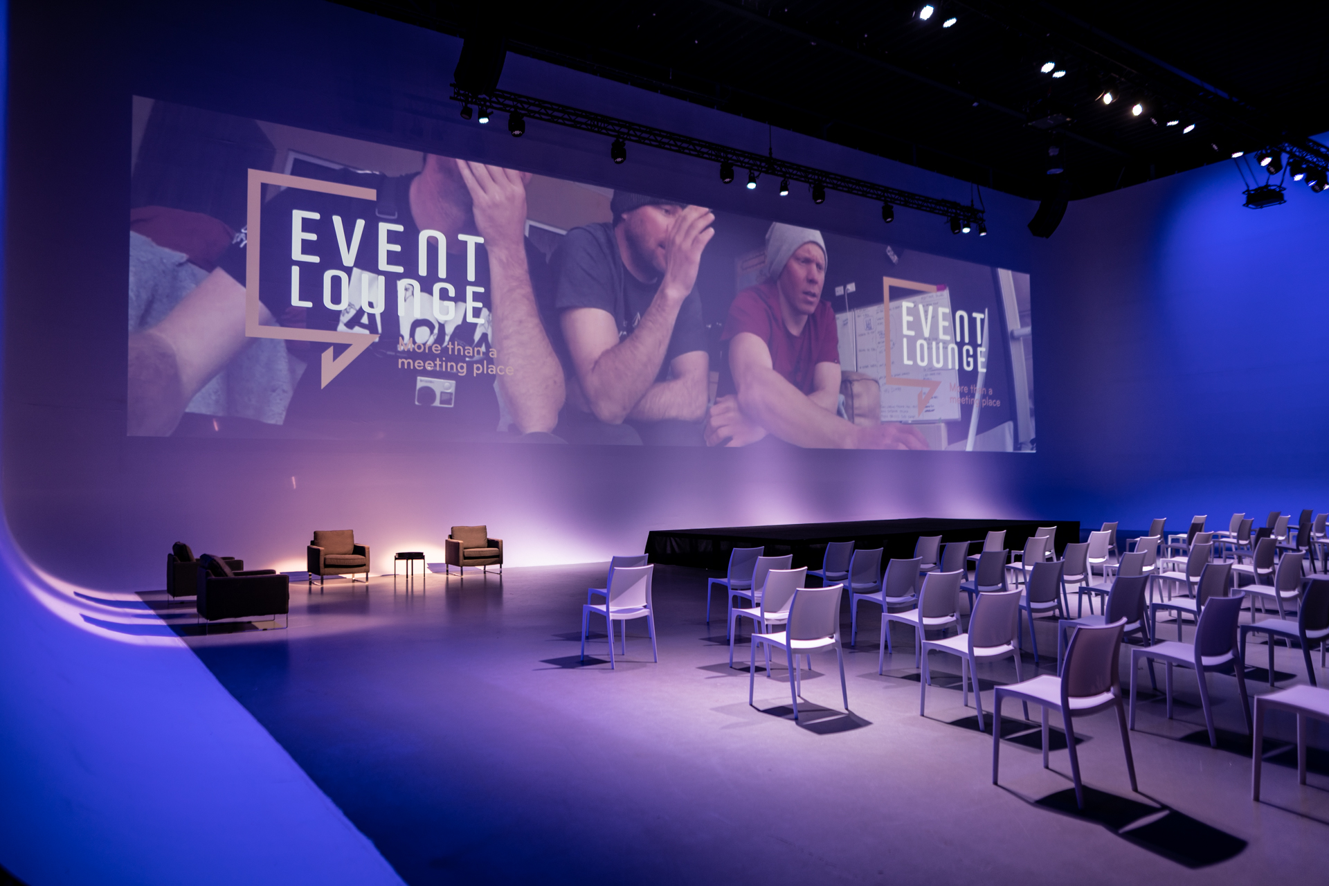 Convert Your Expertise into Earnings: A Manual for Generating Income