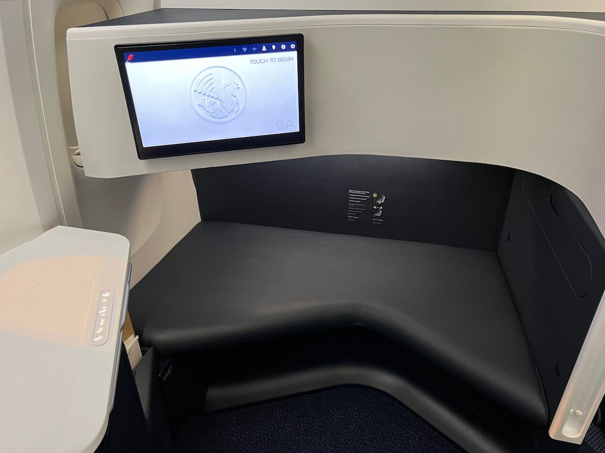 Air France Unveils Updated Regulations and Charges for Spacious Front Row Business Class Seats