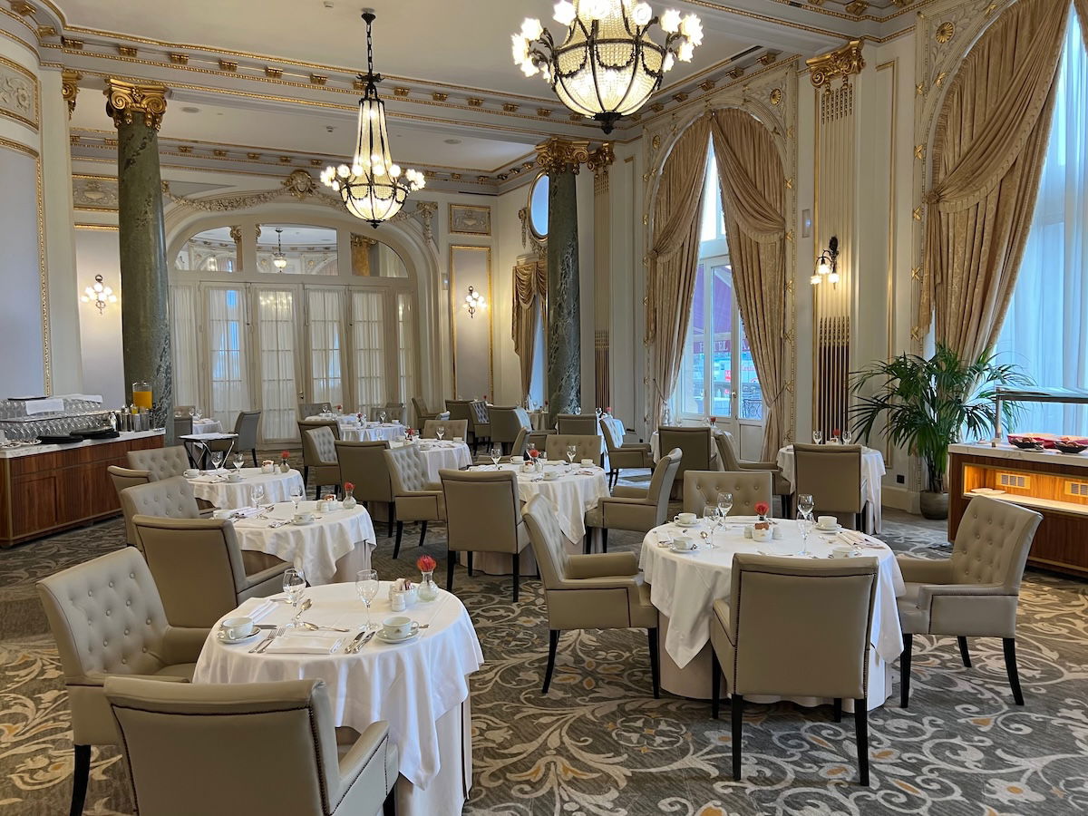 Assessing the Genuine Value of Hotel Breakfasts