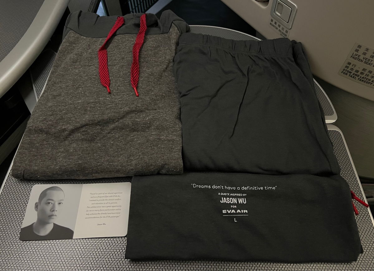 Etiquette, Advice, and Arrangements for Donning Airline Pajamas During Flights