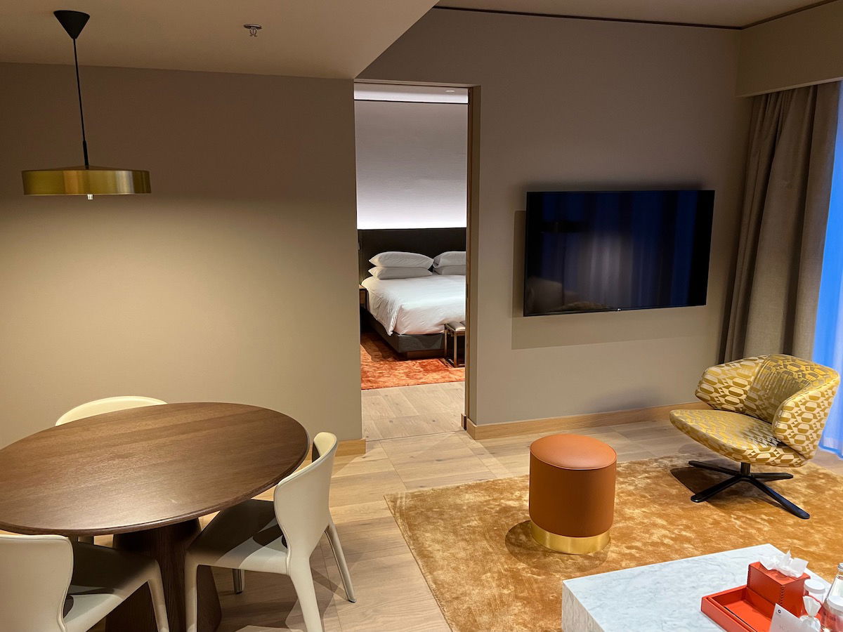 Grasping the Distinctions and Discrepancies Between Hotel Suites and Junior Suites