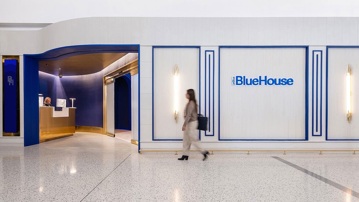 JetBlue Introduces New BlueHouse Lounge at New York JFK: Sleek and Cozy