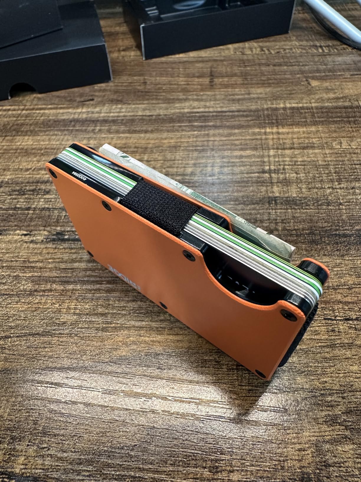 Review of Ridge Wallet 2.0: Improved Slim Design