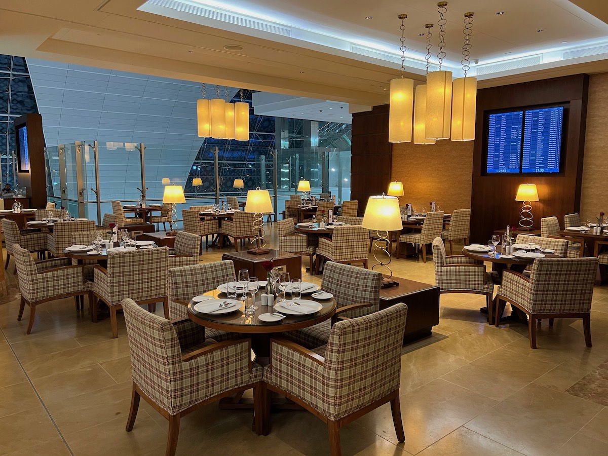 Emirates Lounge Entry: Cost Information and Worth Evaluation