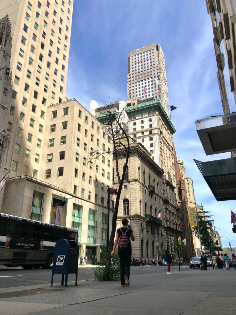 Best Neighborhoods for First-Time Travelers to Stay in New York City